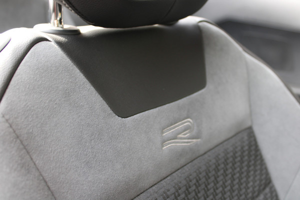 Volkswagen T-Roc Cabrio 1.5 TSI 150PK DSG R-LINE SPORT NAVI/LED/CARPLAY/TREKHAAK