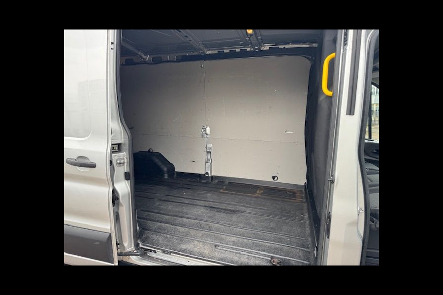 Ford Transit 350 2.0 TDCI 185pk L3 H2 Limited Airco,Cruisecontrol,Apple Carplay,Camera