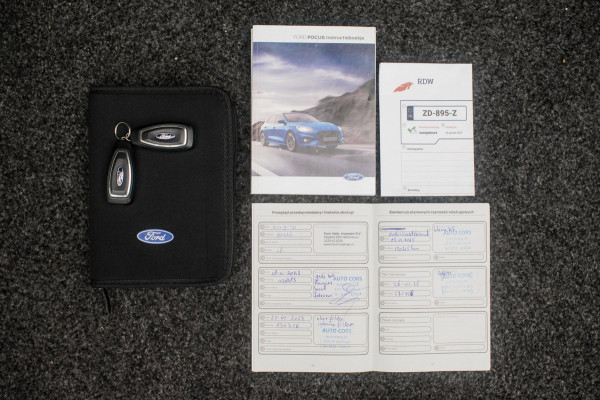 Ford FOCUS Wagon 1.0 EcoBoost Business Edition [ Carplay Keyless Rijstrooksensor Parkeersensoren Navigatie Climate Control ]