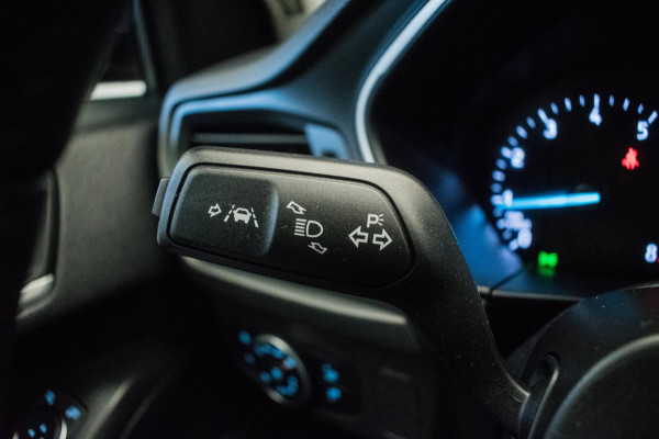 Ford FOCUS Wagon 1.0 EcoBoost Business Edition [ Carplay Keyless Rijstrooksensor Parkeersensoren Navigatie Climate Control ]