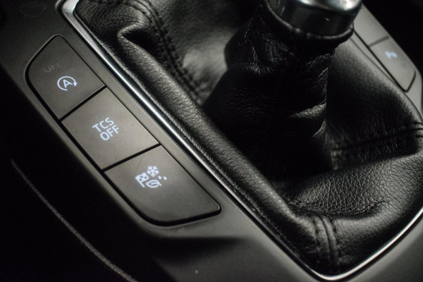 Ford FOCUS Wagon 1.0 EcoBoost Business Edition [ Carplay Keyless Rijstrooksensor Parkeersensoren Navigatie Climate Control ]