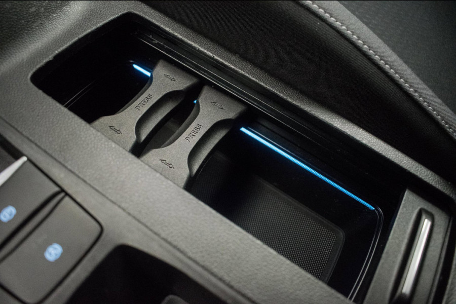 Ford FOCUS Wagon 1.0 EcoBoost Business Edition [ Carplay Keyless Rijstrooksensor Parkeersensoren Navigatie Climate Control ]