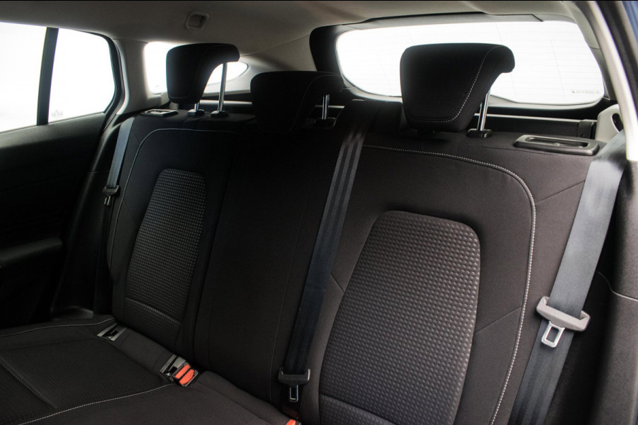 Ford FOCUS Wagon 1.0 EcoBoost Business Edition [ Carplay Keyless Rijstrooksensor Parkeersensoren Navigatie Climate Control ]