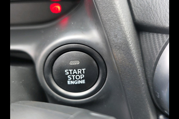 Mazda 2 1.5 Skyactiv-G Luxury | Stoel/Stuurverwarming | Headup display | Achteruitrijcamera | Cruisecontrol | Carplay/Androidauto |