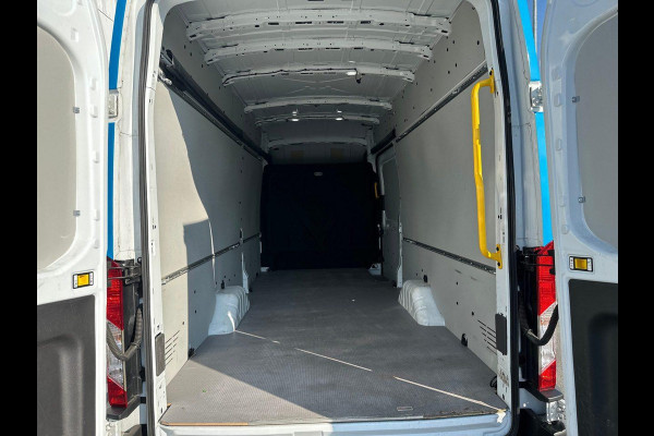 Ford E-Transit 350 L4H3 Trend 68 kWh 184pk Achteruitrijcamera | Stoelverwarming | Apple Carplay/Android auto | SYNC 4