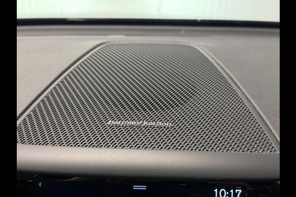 Volvo XC60 2.0 Recharge T6 AWD R-Design | PANO | HUD | TREKHAAK | BLACK EDITION | HARMAN KARDON | 360 CAMERA