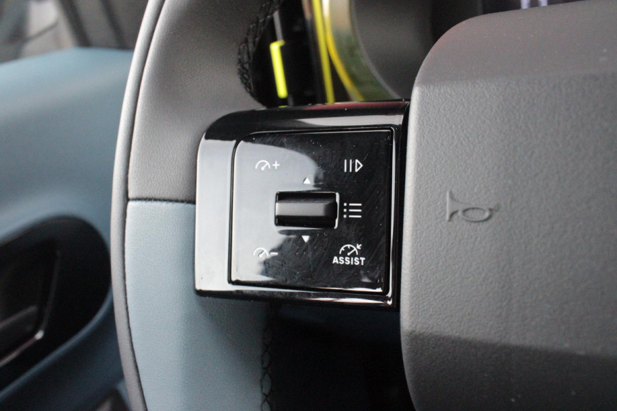 Fiat Grande Panda LA PRIMA 113PK 11 kW 44 kWh | WINTERPACK: STOEL/STUUR/VOORRUIT VERWARMING | DRAADLOZE APPLE CARPLAY/ANDROID AUTO | NAVIGATIE | ACHTERUITRIJCAMERA | PARKEERSENSOREN VOOR + ACHTER | DRAADLOZE TELEFOONLADER | LED KOPLAMPEN | CLIMATE CONTROL | 3-FASE | 17" LICHTMETALEN VELGEN | PRIVACY GLASS | ACHTERSPOILER |