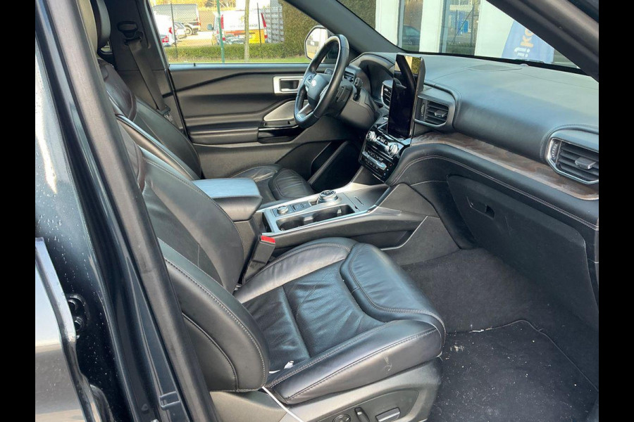 Ford Explorer 3.0 V6 EcoBoost PHEV Platinum 457pk | 7 persoons | Trekhaak | Panoramadak | BTW verrekenbaar | Adaptieve Cruise | Lederen bekleding | Stoelverwarming