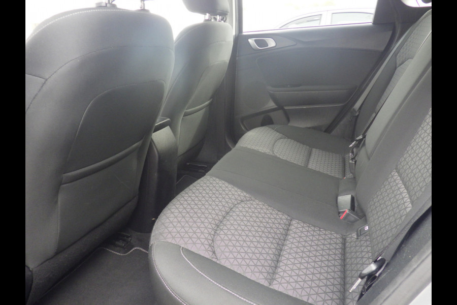 Kia Ceed 1.4 T-GDi Automaat DynamicPlusLine, Camera, Cruise, NL/NAP!