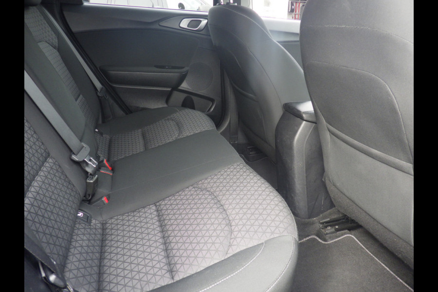 Kia Ceed 1.4 T-GDi Automaat DynamicPlusLine, Camera, Cruise, NL/NAP!