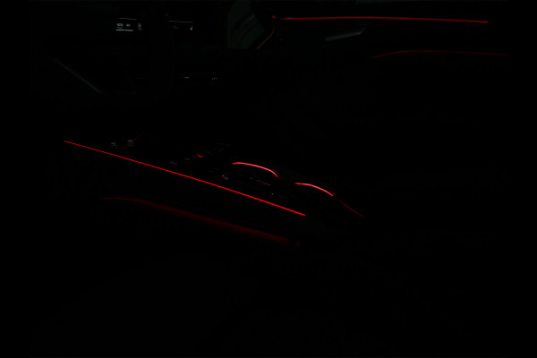 Audi A6 Avant 2.0 e-hybrid Quattro S-Line | Memory Seats | Achteras besturing | Stylingkit | 360 Camera | Adaptive cruise