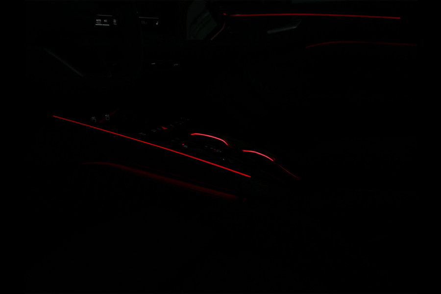 Audi A6 Avant 2.0 e-hybrid Quattro S-Line | Memory Seats | Achteras besturing | Stylingkit | 360 Camera | Adaptive cruise