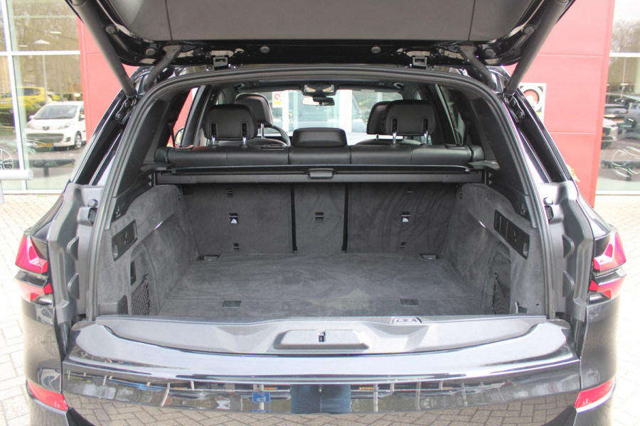 BMW X5 xDrive50e 490PK M-SPORT LAUNCH EDITION | PANORAMA SCHUIF/KANTEL DAK "SKY LOUNGE" | COMFORT STOELEN ELEKTRISCH VERSTELBAAR MET GEHEUGENFUNCTIE EN VERWARMBAAR VOOR EN ACHTER | LEDEREN BEKLEDING BMW INDIVIDUAL ZWART | EDELHOUT INTERIEURLIJSTEN | RIJASSISTENT-SYSTEEM DRIVING ASSISTANT PROFFESIONAL MET O.A. DODEHOEK DETECTIE EN ADAPTIVE CRUISE CONTROL | TRAVEL PAKKET | INNOVATIE-PAKKET: PARKEERASSISTENT-PAKKET PROFESSIONAL/ADAPTIEVE LED KOPLAMPEN/HARMAN/KARDON AUDIO SYSTEM/BMW LIVE PROFESSIONAL/RIJASSISTEN-SYSTEEM BMW GESTURE CONTROL/RIJSTROOK ASSISTENT/RIJSTROOKWISSEL ASSI