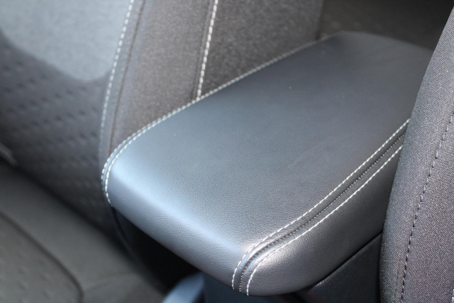 Ford Puma 1.0 EcoBoost Hybrid Titanium | Adaptive cruise control | Trekhaak | Winterpack | 360 Camera | BLIS