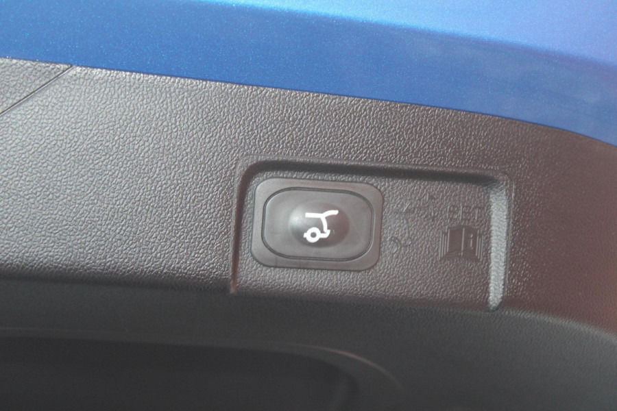 Ford Puma 1.0 EcoBoost Hybrid Titanium | Adaptive cruise control | Trekhaak | Winterpack | 360 Camera | BLIS