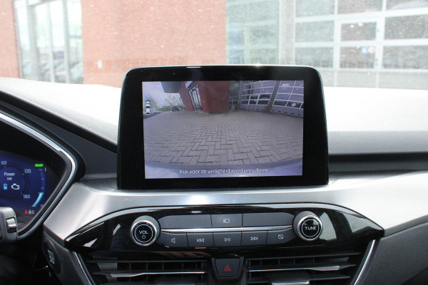 Ford Kuga 2.5 PHEV Titanium | Adaptive cruise control | Winter Pack | Dodehoeksensoren | Camera