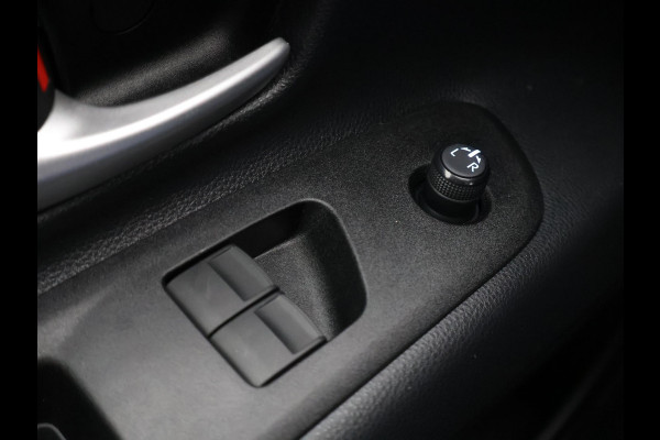 Toyota Aygo X VVT-i MT PLAY BLACK & WHITE 1e EIG GARANTIE 6-2034 CARPLAY NAVI.ADAPTIVE CRUISE.CAMERA