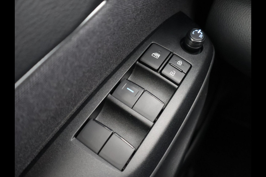 Toyota Yaris Cross 1.5 HYBRIDE BUSINESS AUTOMAAT GARANTIE 3-2034 LM VELGEN. CARPLAY NAVI.ADAPTIEVE CRUISE CONTROLL