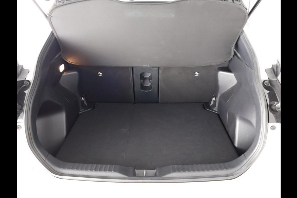 Toyota Yaris Cross 1.5 HYBRIDE DYNAMIC LUXERY BITONE GARANTIE 4-2034 * BLIND SPOT . NAVI.CAMERA. PDC V+A.