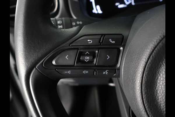 Toyota Yaris Cross 1.5 HYBRIDE DYNAMIC LUXERY BITONE GARANTIE 4-2034 * BLIND SPOT . NAVI.CAMERA. PDC V+A.