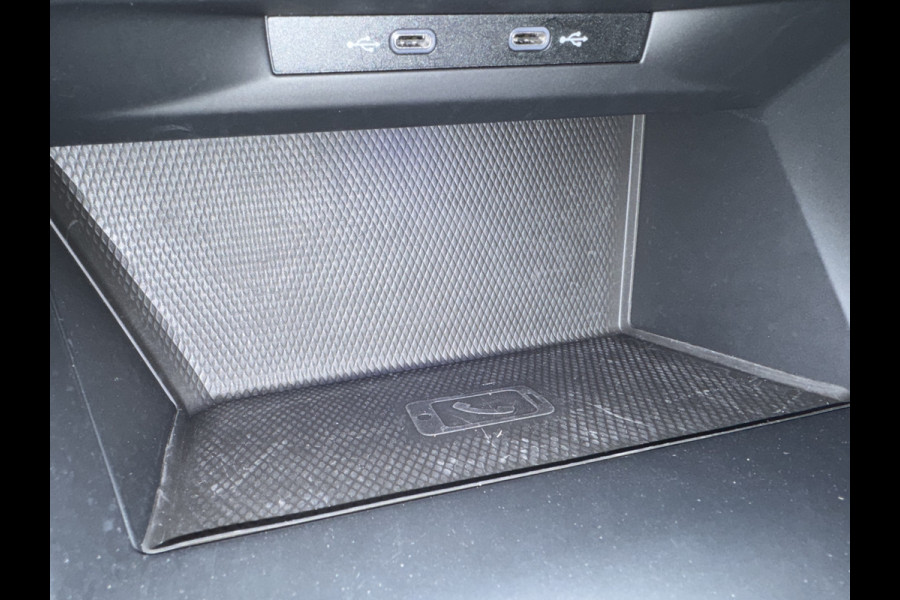 Volkswagen Golf 1.4 eHybrid 204PK DSG STYLE CAMERA/NAVI/STUURVERW.