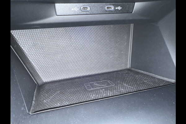 Volkswagen Golf 1.4 eHybrid 204PK DSG STYLE CAMERA/NAVI/STUURVERW.