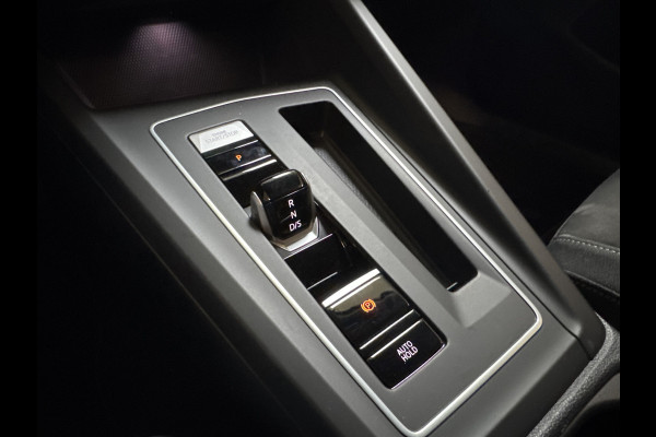 Volkswagen Golf 1.4 eHybrid 204PK DSG STYLE CAMERA/NAVI/STUURVERW.