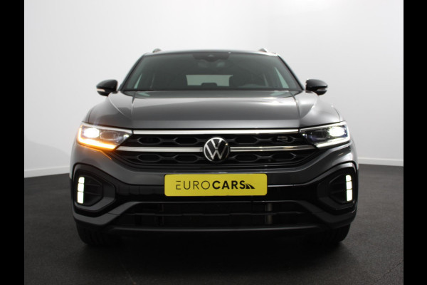 Volkswagen T-Roc 1.5 TSI DSG R-Line + Design pakket Black style | Panorama dak | Trekhaak | Navigatie | Apple Carplay/Android Auto | Climate control