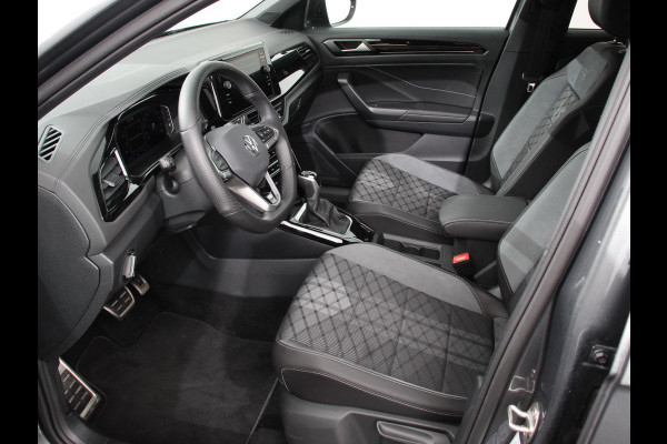 Volkswagen T-Roc 1.5 TSI DSG R-Line + Design pakket Black style | Panorama dak | Trekhaak | Navigatie | Apple Carplay/Android Auto | Climate control