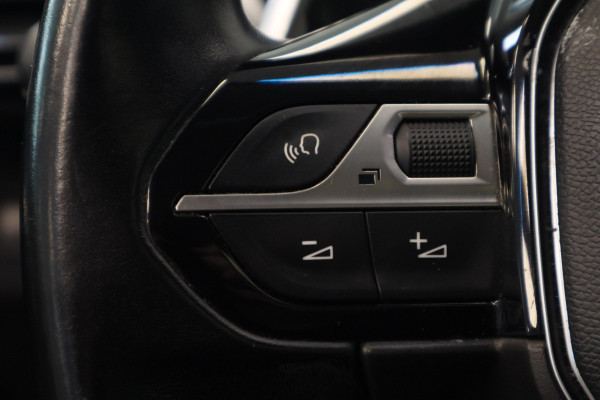 Peugeot 3008 1.2 PureTech GT Line Cruise/Climate Pano Automaat