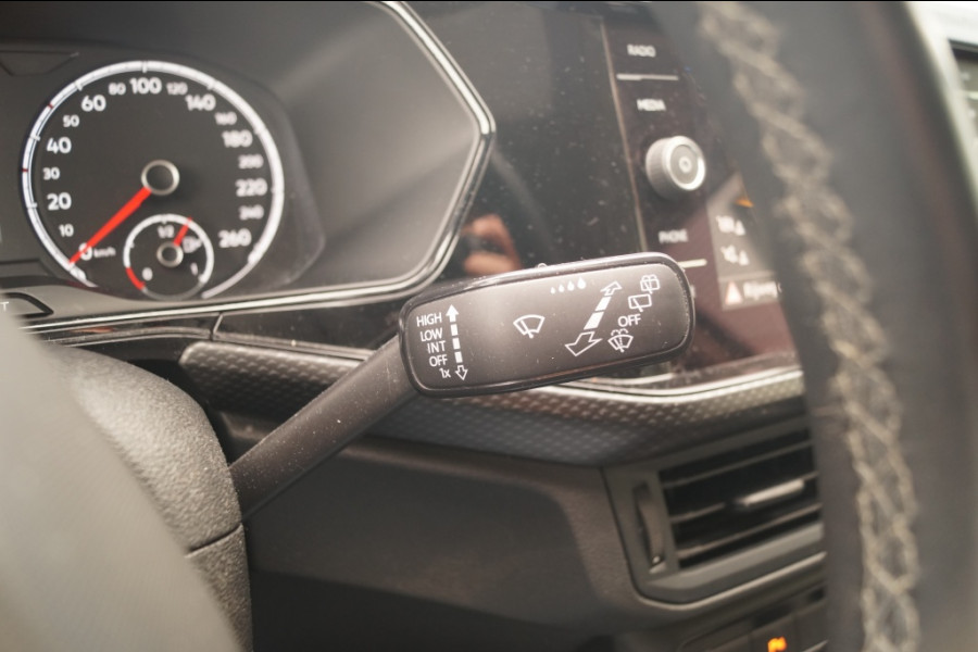 Volkswagen T-Cross 1.0 TSI Life -LEER-NAVI-PDC-CAM-