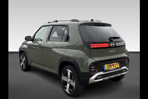 Hyundai Inster Evolve Sky 49 kWh Schuif/kantel dak | Adaptive cruise-control | Achteruitrij camera | Warmtepomp | stoel / stuur verwarming