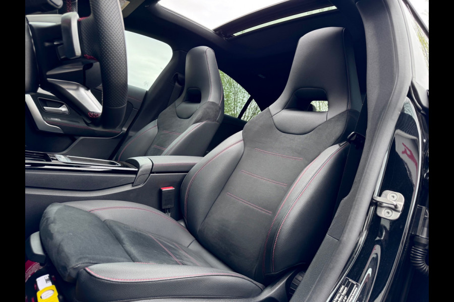 Mercedes-Benz CLA-Klasse 180 AMG Line 45s Pano/Camera/Sfeer/Keyless