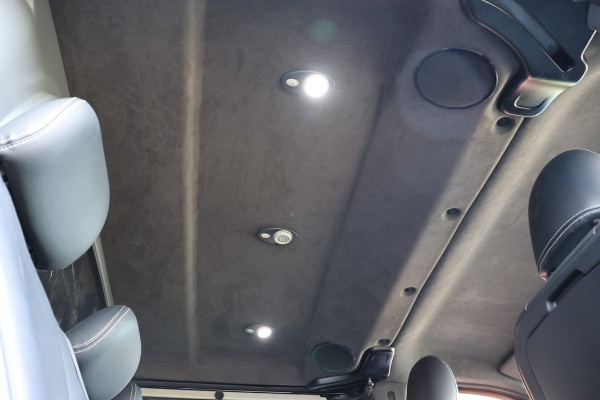 Opel Vivaro 1.6 CDTI L2H1 DC Irmscher 108/200 | Marge | BTW / BPM Vrij | Dubbel cabine | 5-Zitter | Camera | Navigatie | Stoelverwarming | Trekhaak | Alcantara | Nieuwe APK | NAP Logisch | Dealer onderhouden