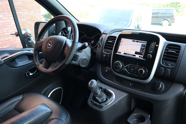Opel Vivaro 1.6 CDTI L2H1 DC Irmscher 108/200 | Marge | BTW / BPM Vrij | Dubbel cabine | 5-Zitter | Camera | Navigatie | Stoelverwarming | Trekhaak | Alcantara | Nieuwe APK | NAP Logisch | Dealer onderhouden