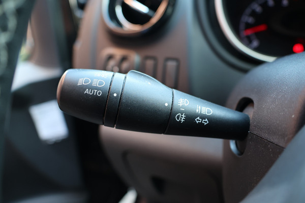 Opel Vivaro 1.6 CDTI L2H1 DC Irmscher 108/200 | Marge | BTW / BPM Vrij | Dubbel cabine | 5-Zitter | Camera | Navigatie | Stoelverwarming | Trekhaak | Alcantara | Nieuwe APK | NAP Logisch | Dealer onderhouden