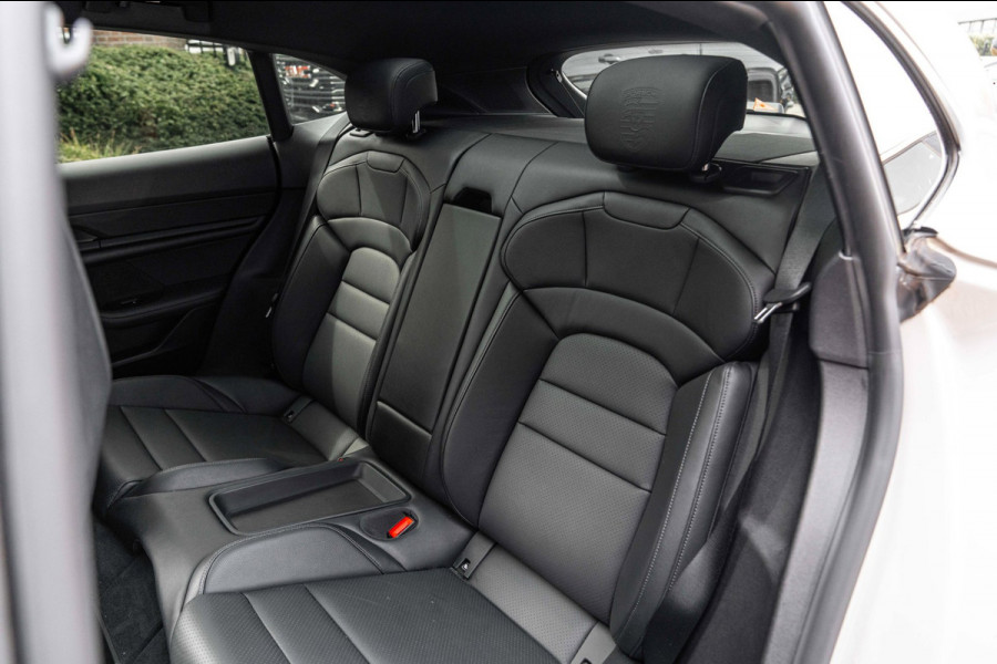 Porsche Taycan Sport Turismo | Krijt grijs | Pano | Sport design | Luchtvering | 21'' GTS