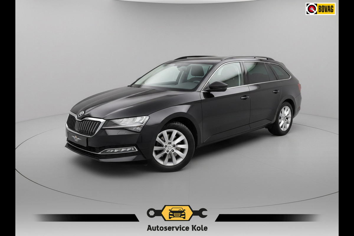 Škoda Superb Combi 1.4 TSI iV AUTOMAAT * Navigatiesysteem * ParkeerCamera * Elek. achterklep *