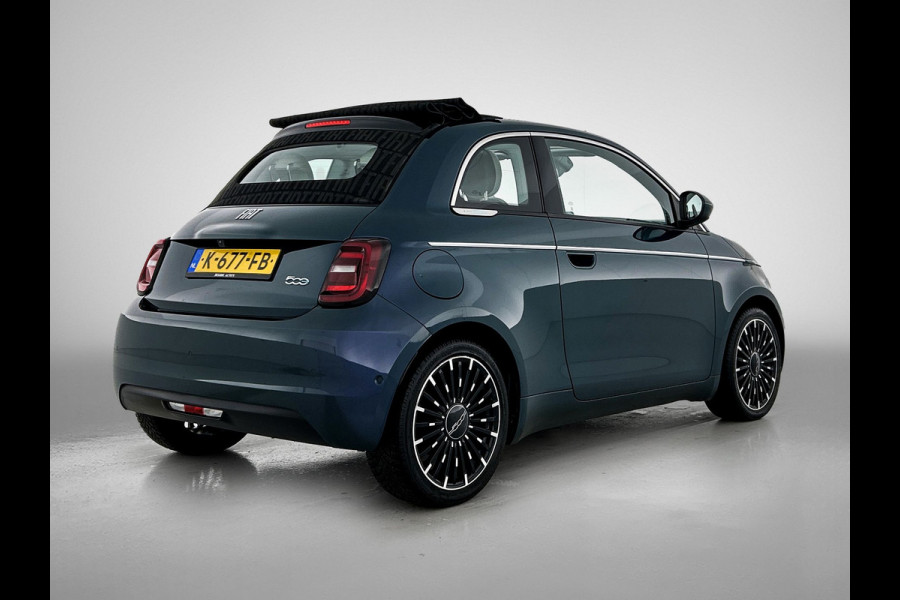 Fiat 500E CABRIO La Prima 119PK / 42 kWh / SOH 88% / Leder / Adap-Cruise / Pdc+Camera / Navigatie / Airco-ecc. / Apple Carplay Android / Apk 11-2026