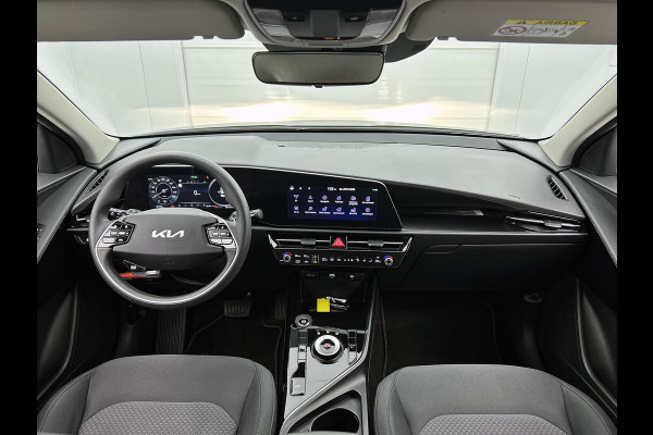 Kia Niro EV 64.8 KWh / Nieuw model / SOH 100% Light Edition / Cruise-Adaptief / Navi Full Map / Apple Carplay / Airconditioning Fabrieksgarantie
