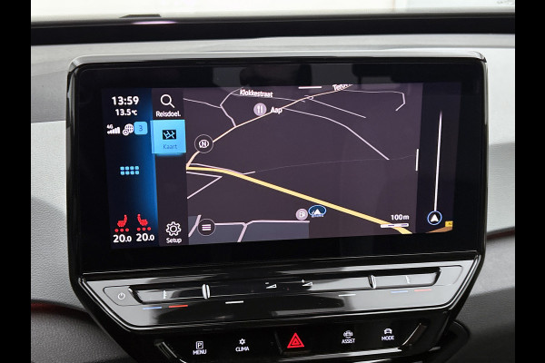 Volkswagen ID.3 First Plus 58 kWh / Trekhaak / Pdc+Camera / Xenon / Airco-ecc / Radio multimedia / Navigatie / Apk 12-2026