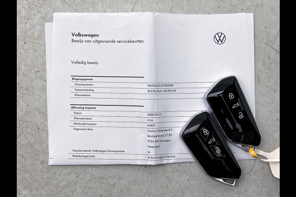 Volkswagen ID.3 First Plus 58 kWh / Trekhaak / Pdc+Camera / Xenon / Airco-ecc / Radio multimedia / Navigatie / Apk 12-2026