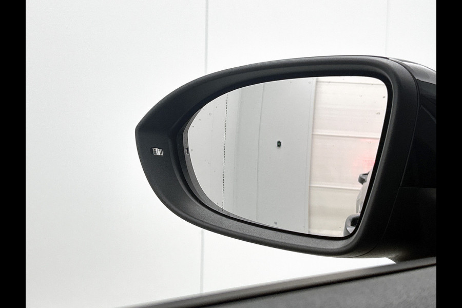 Volkswagen ID.3 Pro 62KWh Comfort / Navigatie / Pdc.V+A / Airco-ecc./ Xenon / Radio multimedia / Apk 08-2026