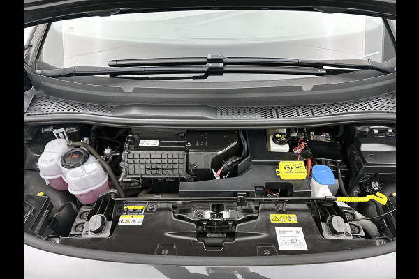 Volkswagen ID.3 Pro 62KWh Comfort / Navigatie / Pdc.V+A / Airco-ecc./ Xenon / Radio multimedia / Apk 08-2026