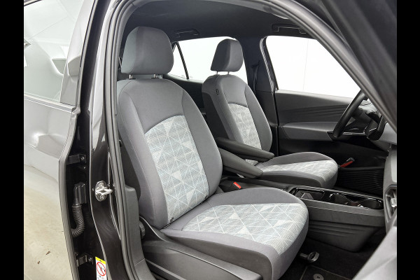 Volkswagen ID.3 Pro 62KWh Comfort / Navigatie / Pdc.V+A / Airco-ecc./ Xenon / Radio multimedia / Apk 08-2026