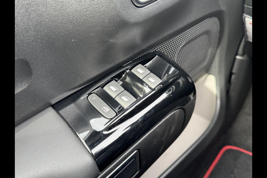 Citroën C3 1.2 PT 110 Shine | Dodehoek | Stoelverwarming | Parkeercamera | Prijs is rijklaar