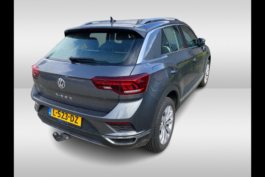 Volkswagen T-Roc 1.5 TSI Sport / Trekhaak / Camera / Virtual Cockpit / Keyless / 17'' / CarPlay / Stuur+Stoelverwarming / DAB / ACC