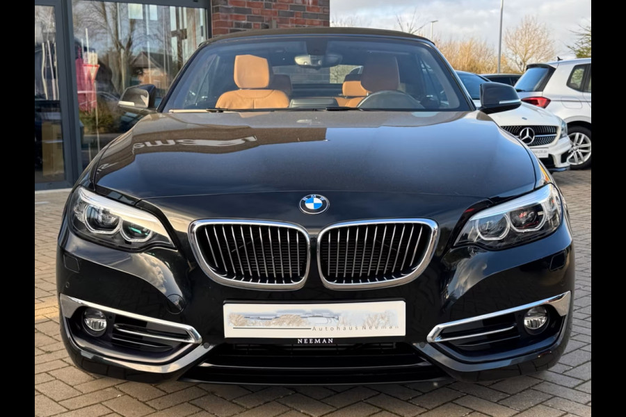 BMW 2 Serie Cabrio 218iA LUXURY ** LED, LEDER, APPLE/ANDROID, HiFi, 18-inch LMV, 2-zone AIRCO ** 2e EIG - Slechts 58.638km ** ** INFORMEER OOK NAAR ONZE AANTREKKELIJKE FINANCIAL-LEASE TARIEVEN **
