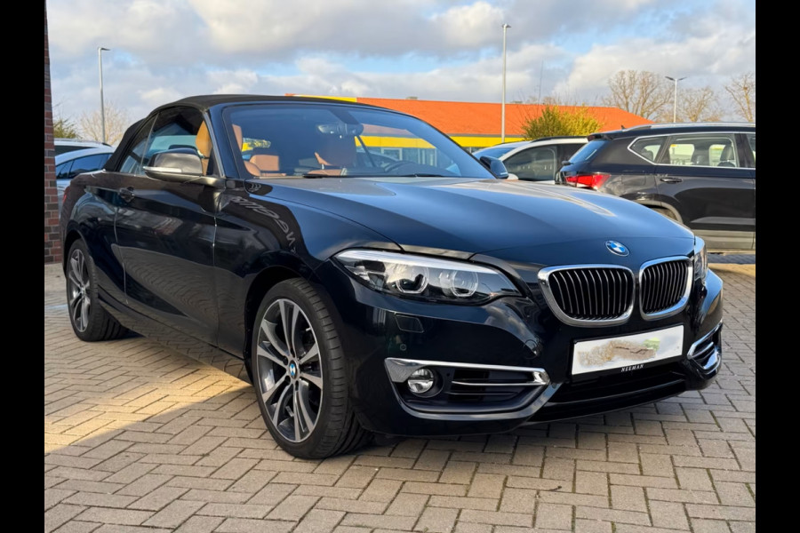 BMW 2 Serie Cabrio 218iA LUXURY ** LED, LEDER, APPLE/ANDROID, HiFi, 18-inch LMV, 2-zone AIRCO ** 2e EIG - Slechts 58.638km ** ** INFORMEER OOK NAAR ONZE AANTREKKELIJKE FINANCIAL-LEASE TARIEVEN **