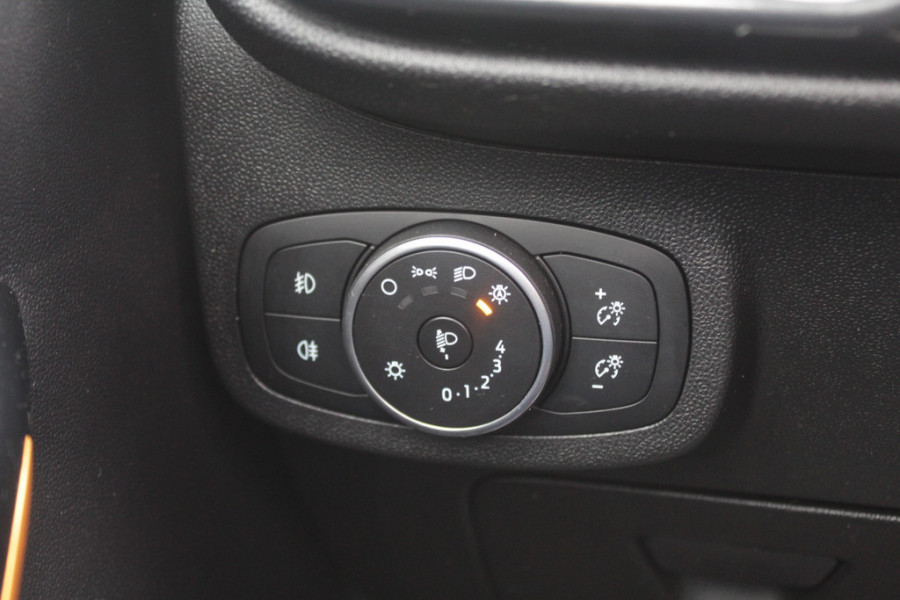 Ford Fiesta 1.0 EcoBoost Active First Edition Panoramadak / Parkeerhulp achter / Navigatie / DAB / ACC / Keyless